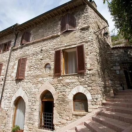 La Fortezza فندق 2*
