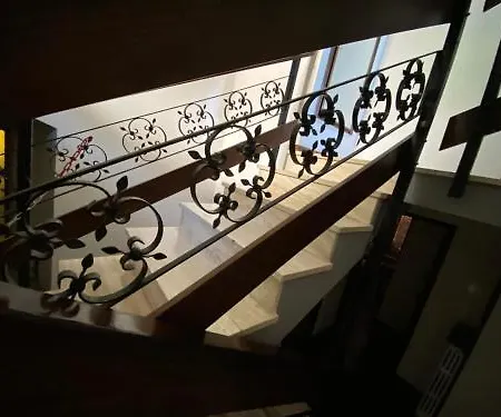 La Fortezza 2* אסיסי