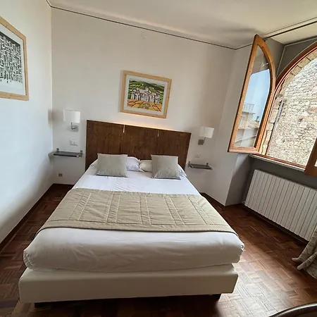 La Fortezza فندق